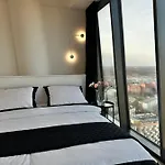 White Sky 20 Hanza Tower- Free Parking