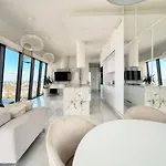 White Sky 20 Hanza Tower- Free Parking シュチェチン