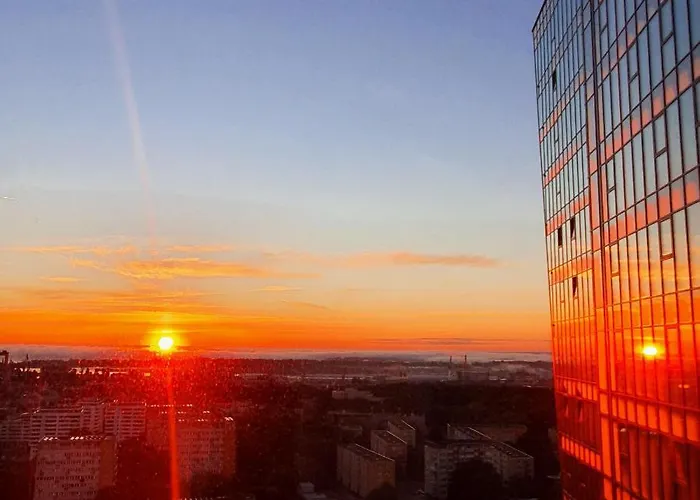 White Sky 20 Hanza Tower- Free Parking * 什切青