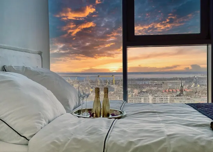 White Sky 20 Hanza Tower- Free Parking 슈체친