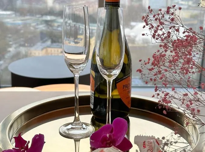 White Sky 20 Hanza Tower- Free Parking