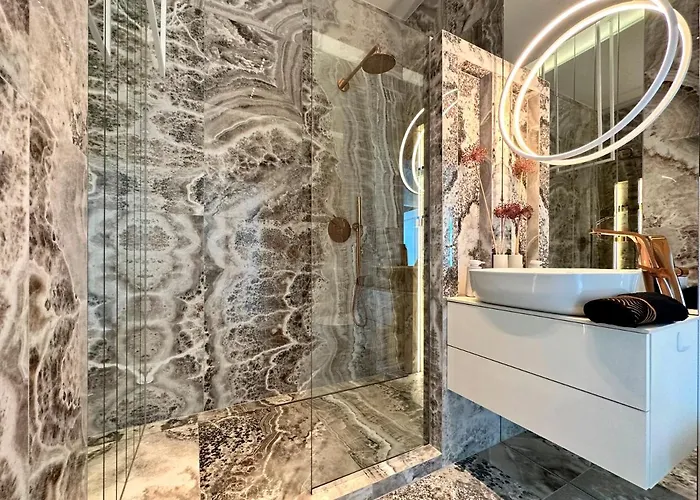 White Sky 20 Hanza Tower- Free Parking 아파트 슈체친