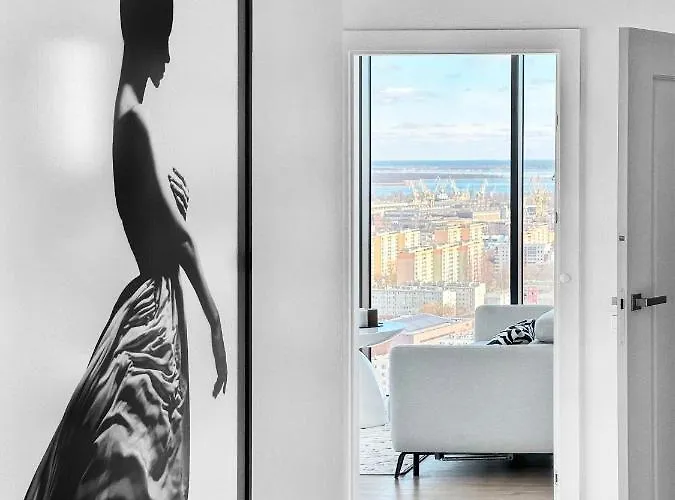 Apartment White Sky 20 Hanza Tower- Free Parking *